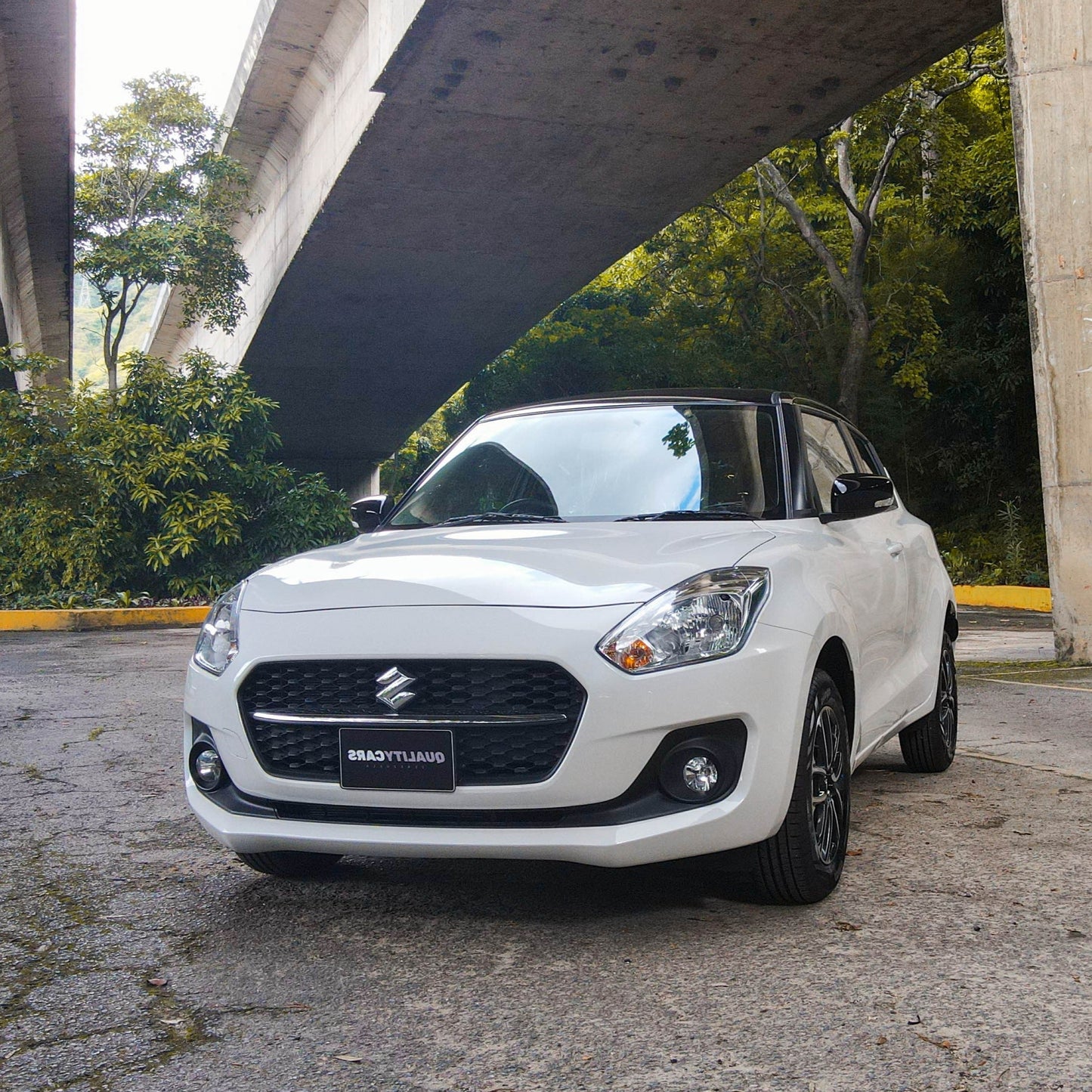 SUZUKI SWIFT GLX 2024