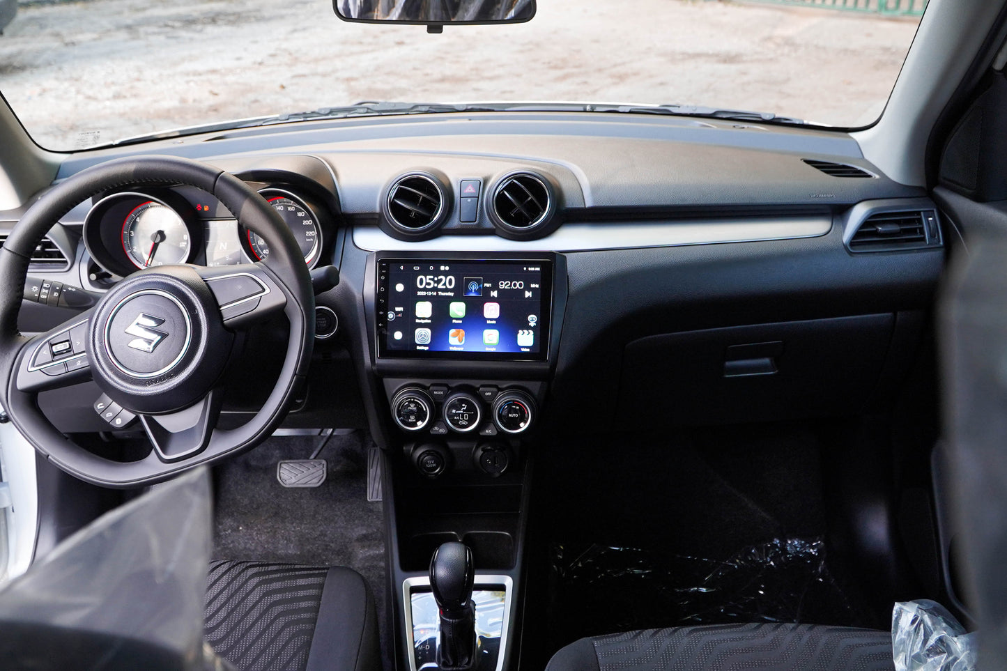 SUZUKI SWIFT GLX 2024