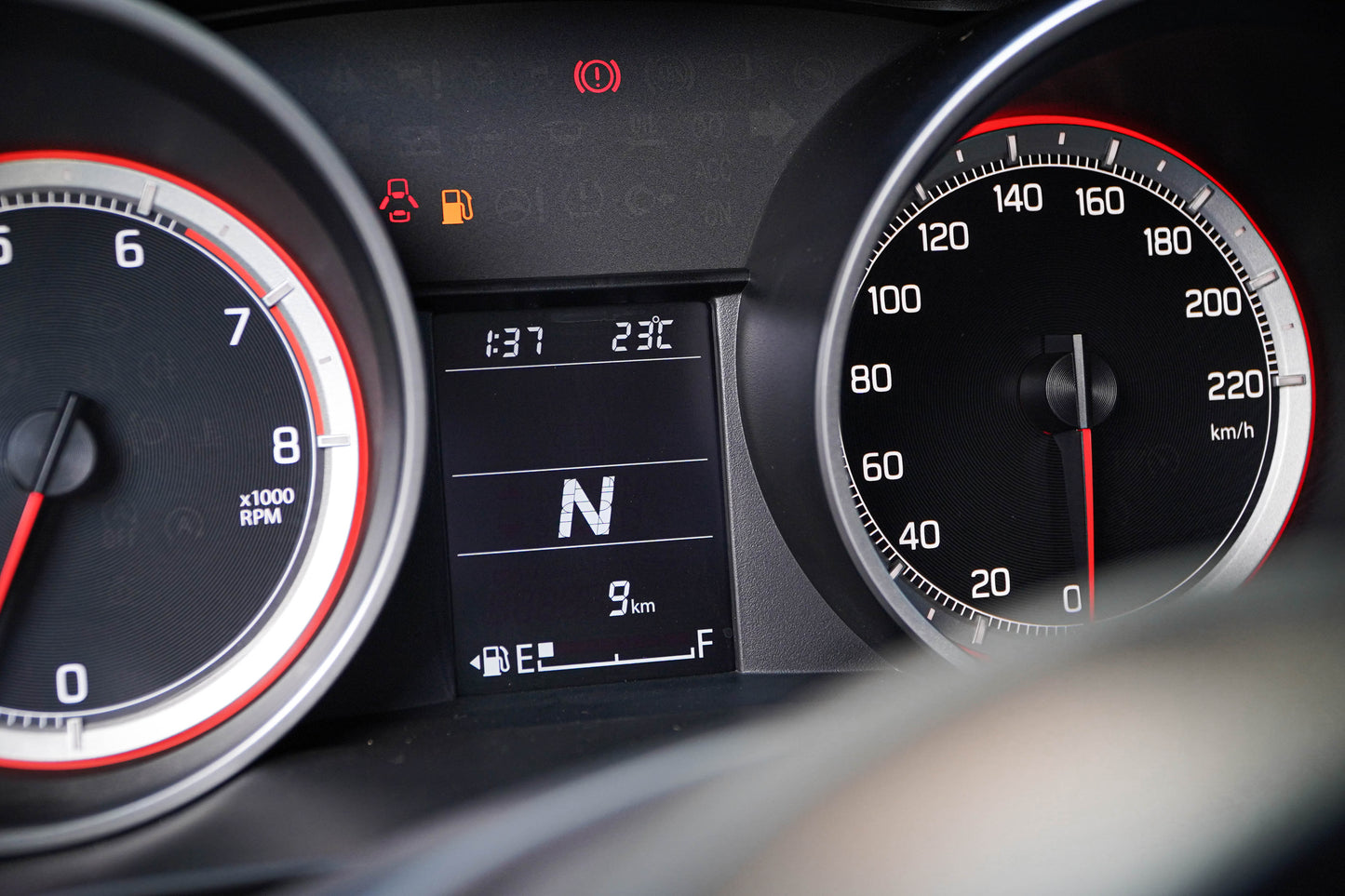 SUZUKI SWIFT GLX 2024