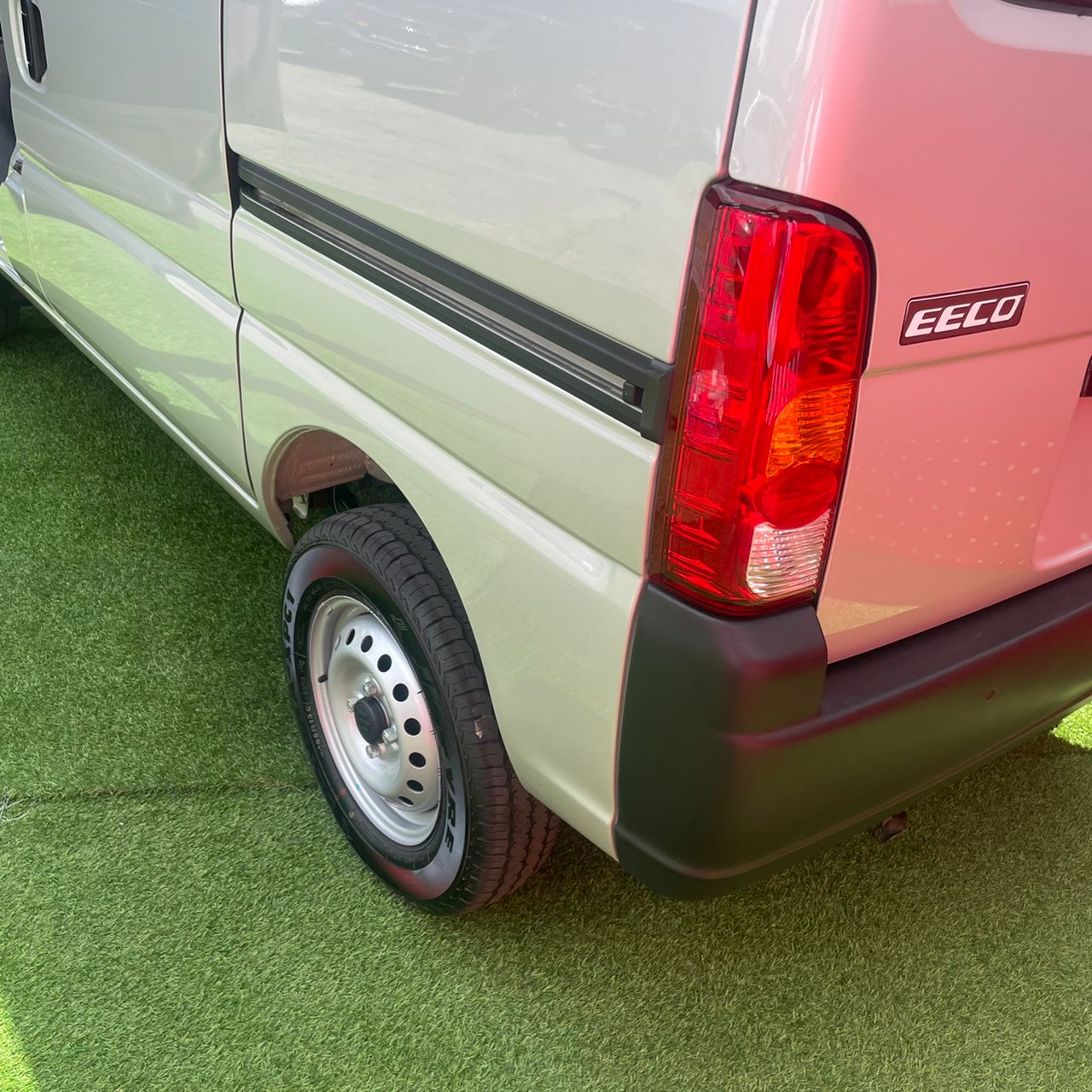 SUZUKI EECO PASAJEROS 2025