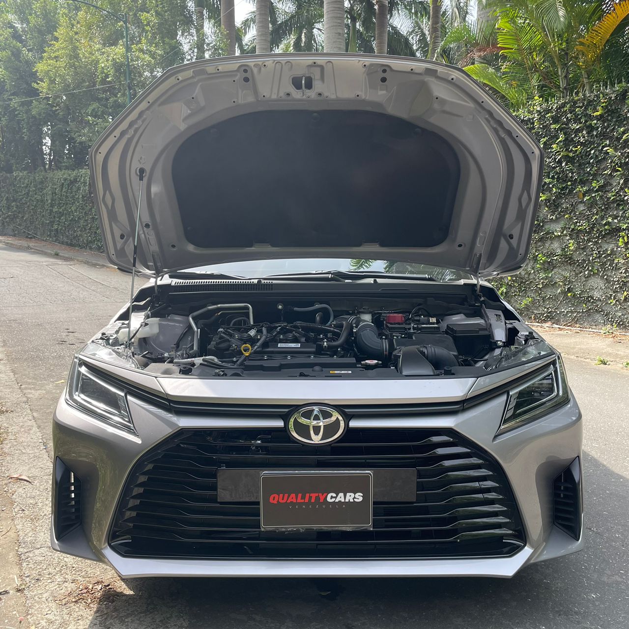 TOYOTA YARIS 2024