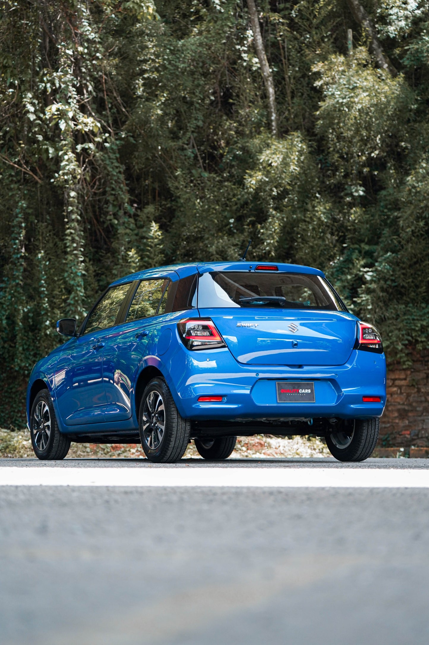 SUZUKI SWIFT GLX 2025