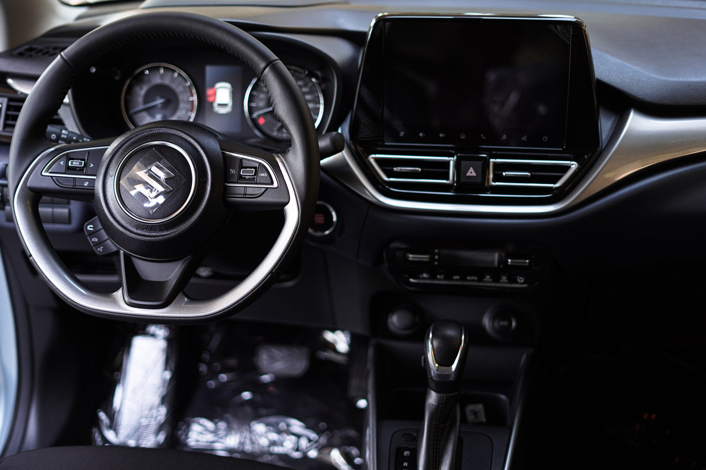 SUZUKI BALENO GLX 2025