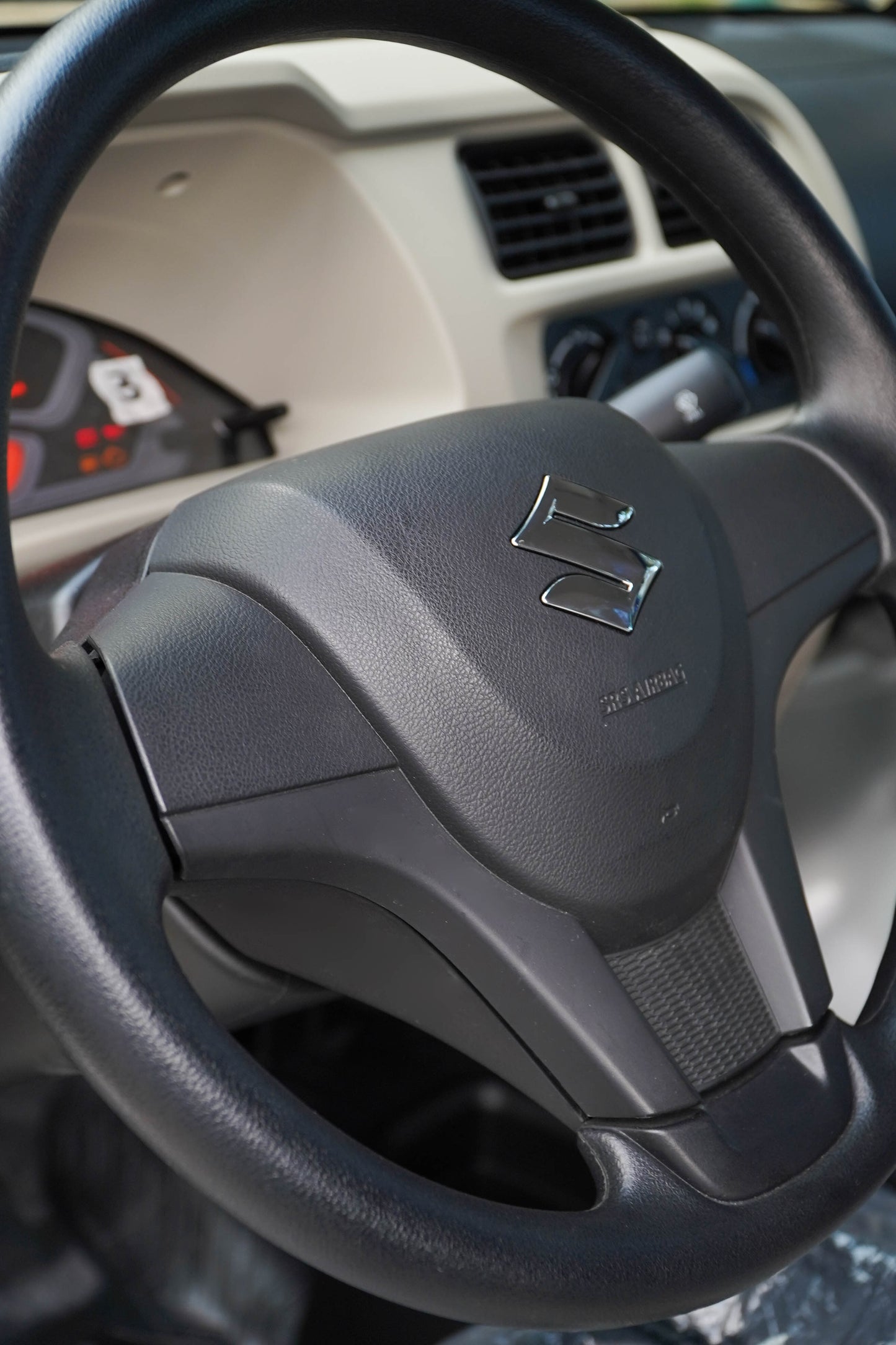 SUZUKI EECO PASAJERO 2025