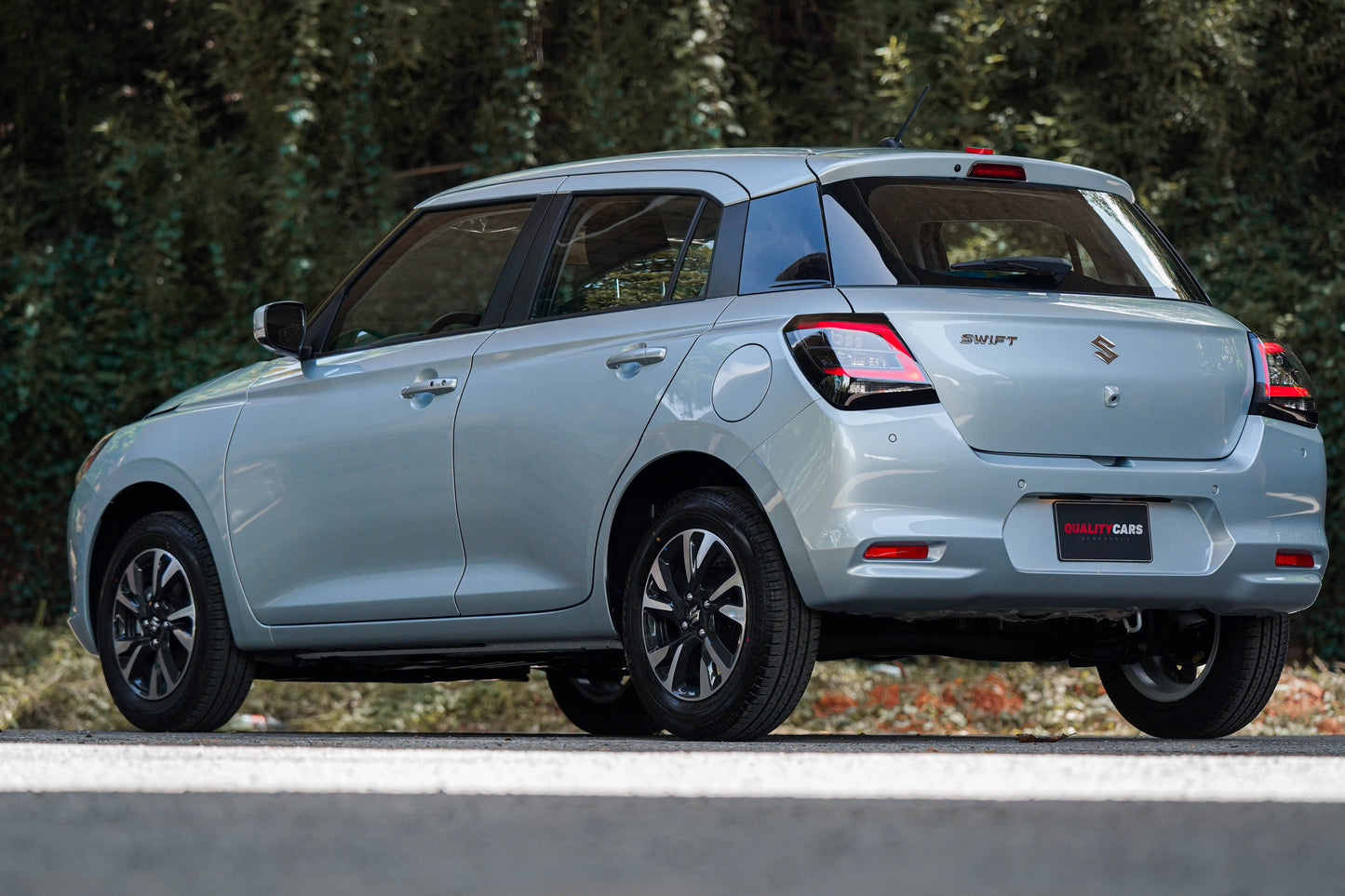 SUZUKI SWIFT 2025 2026 PLATEADO SILVER
 QUALITY CARS