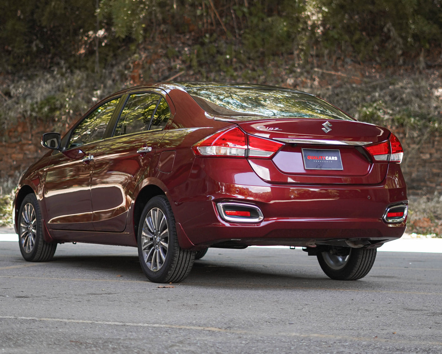 Suzuki Ciaz vinotinto GLX 2026