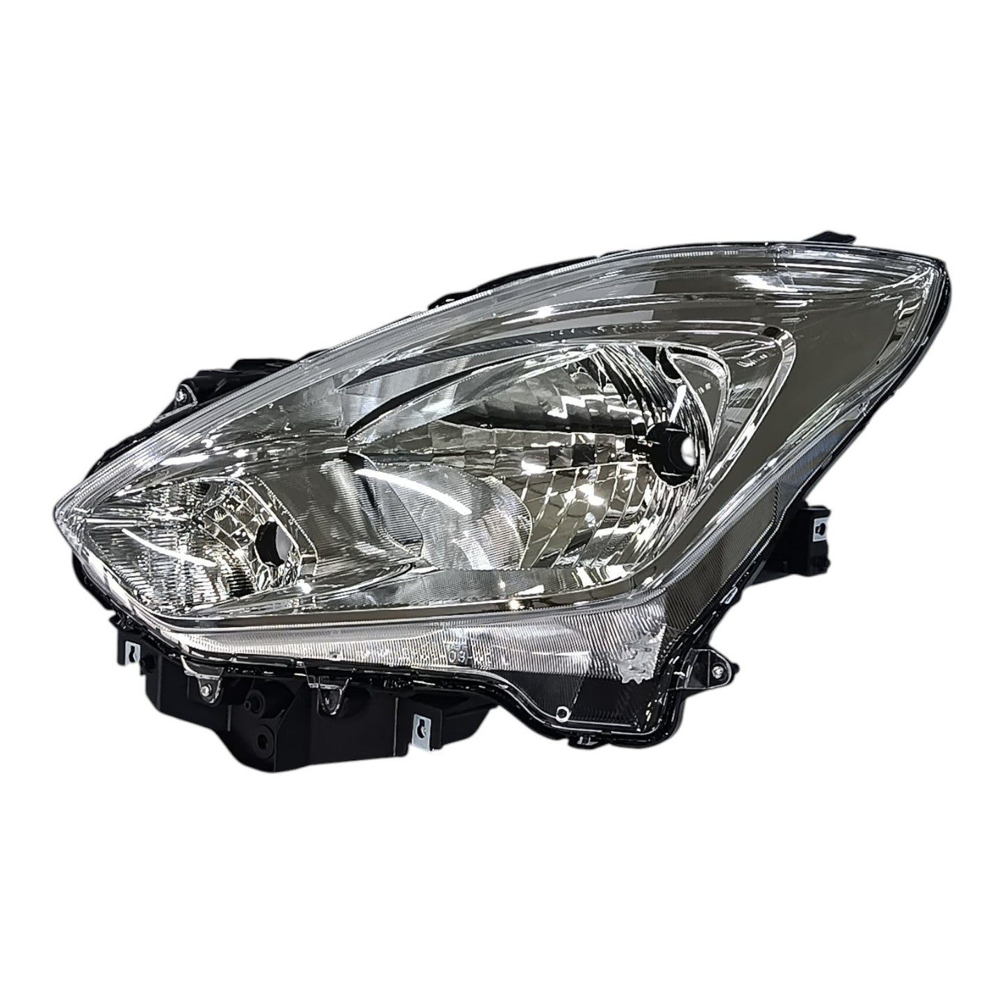 FARO DELANTERO IZQUIERDO SUZUKI SWIFT 2018-2024 GENUINO