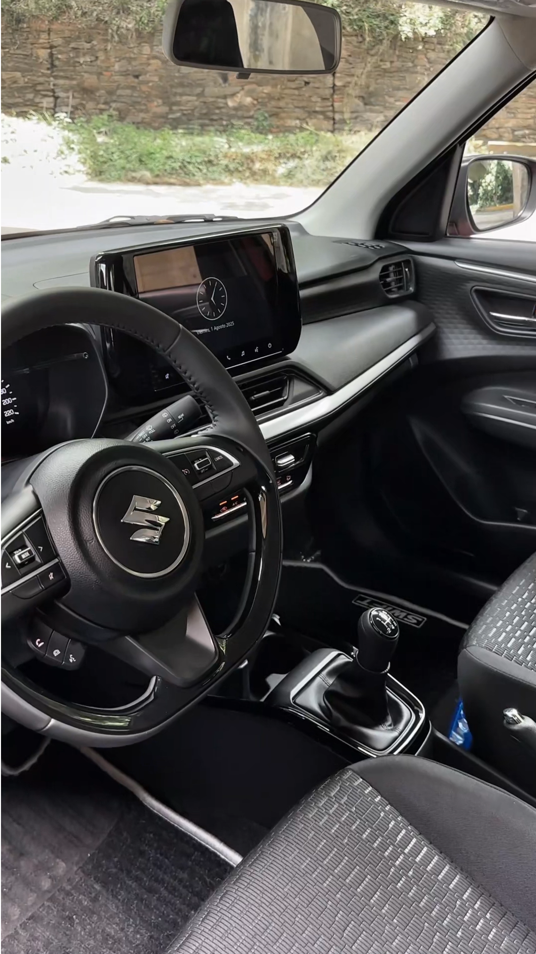 SUZUKI SWIFT GLX 2025 SINCRONICO DOBLETONO