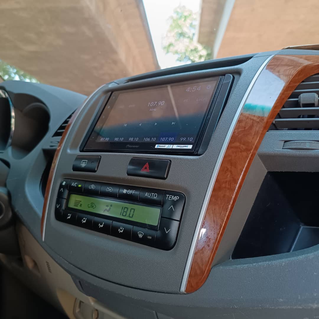 TOYOTA FORTUNER 4X4 2010