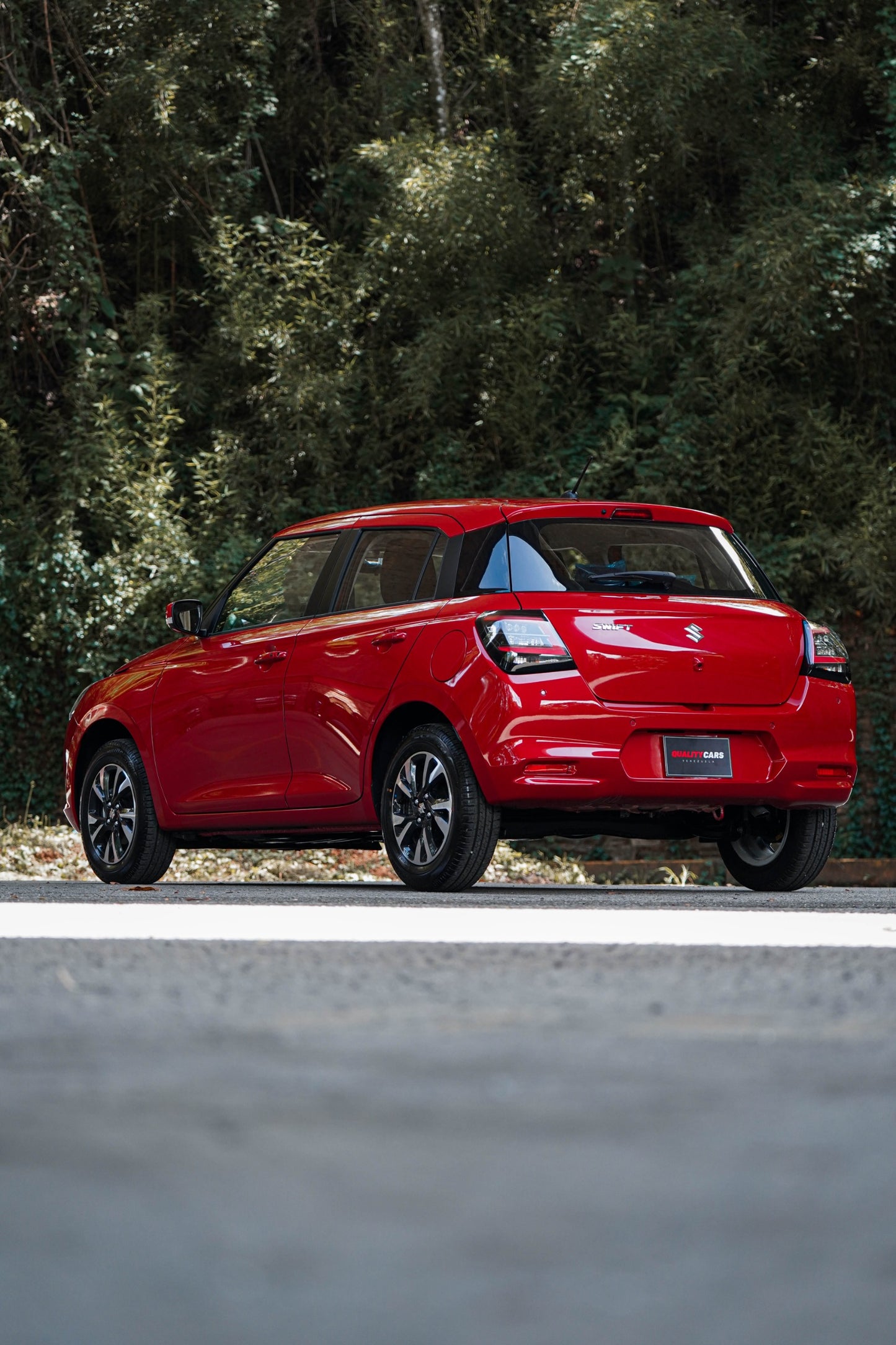 SUZUKI SWIFT GLX 2025
