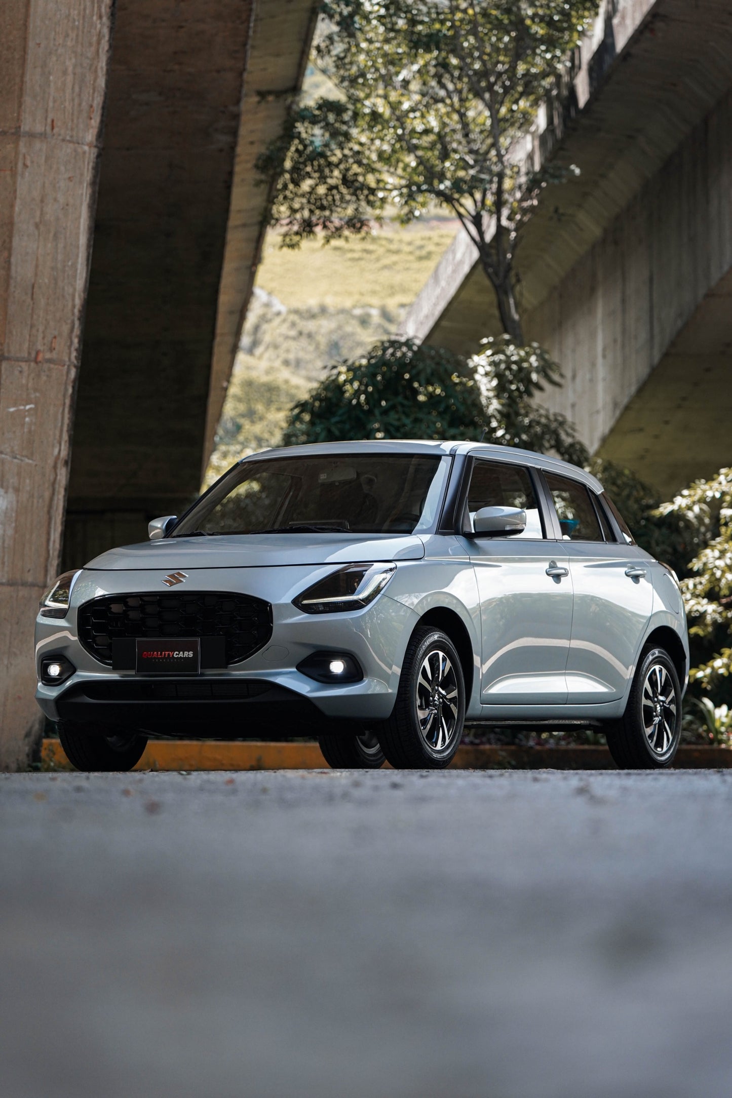 SUZUKI SWIFT GLX 2025