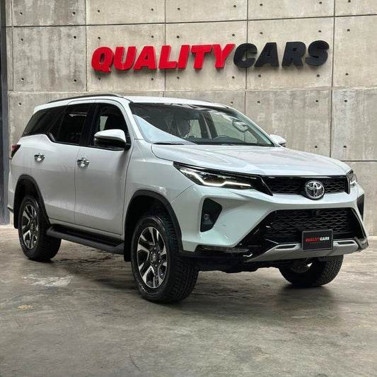 TOYOTA FORTUNER SW4 2025