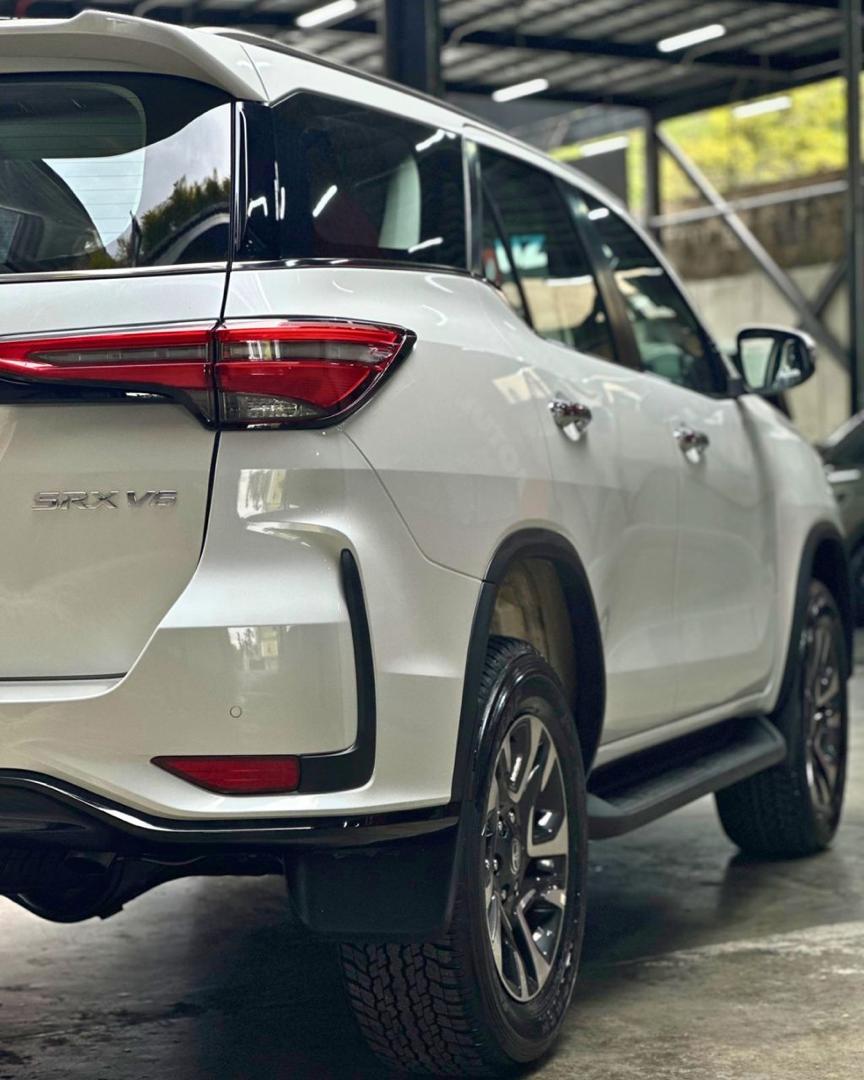 TOYOTA FORTUNER SW4 2025