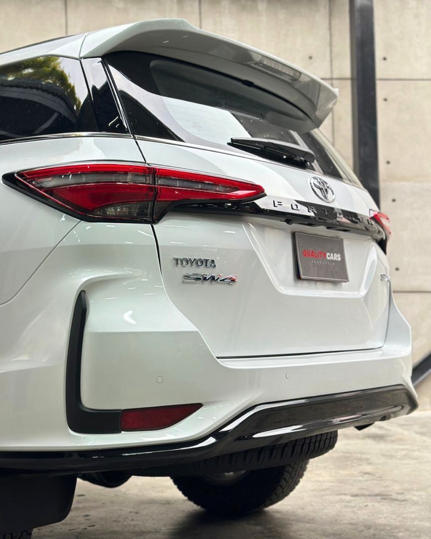 TOYOTA FORTUNER SW4 2025