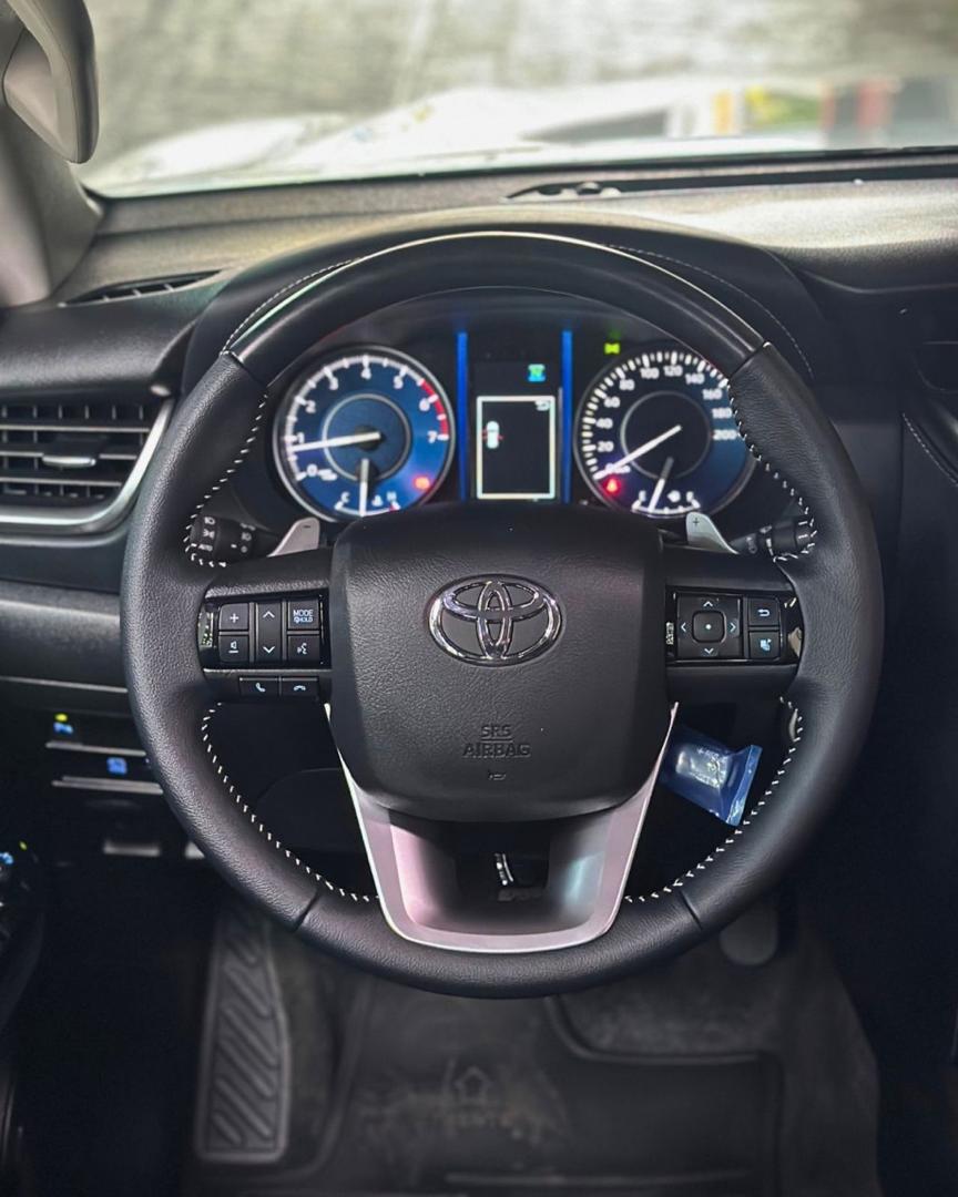 TOYOTA FORTUNER SW4 2025