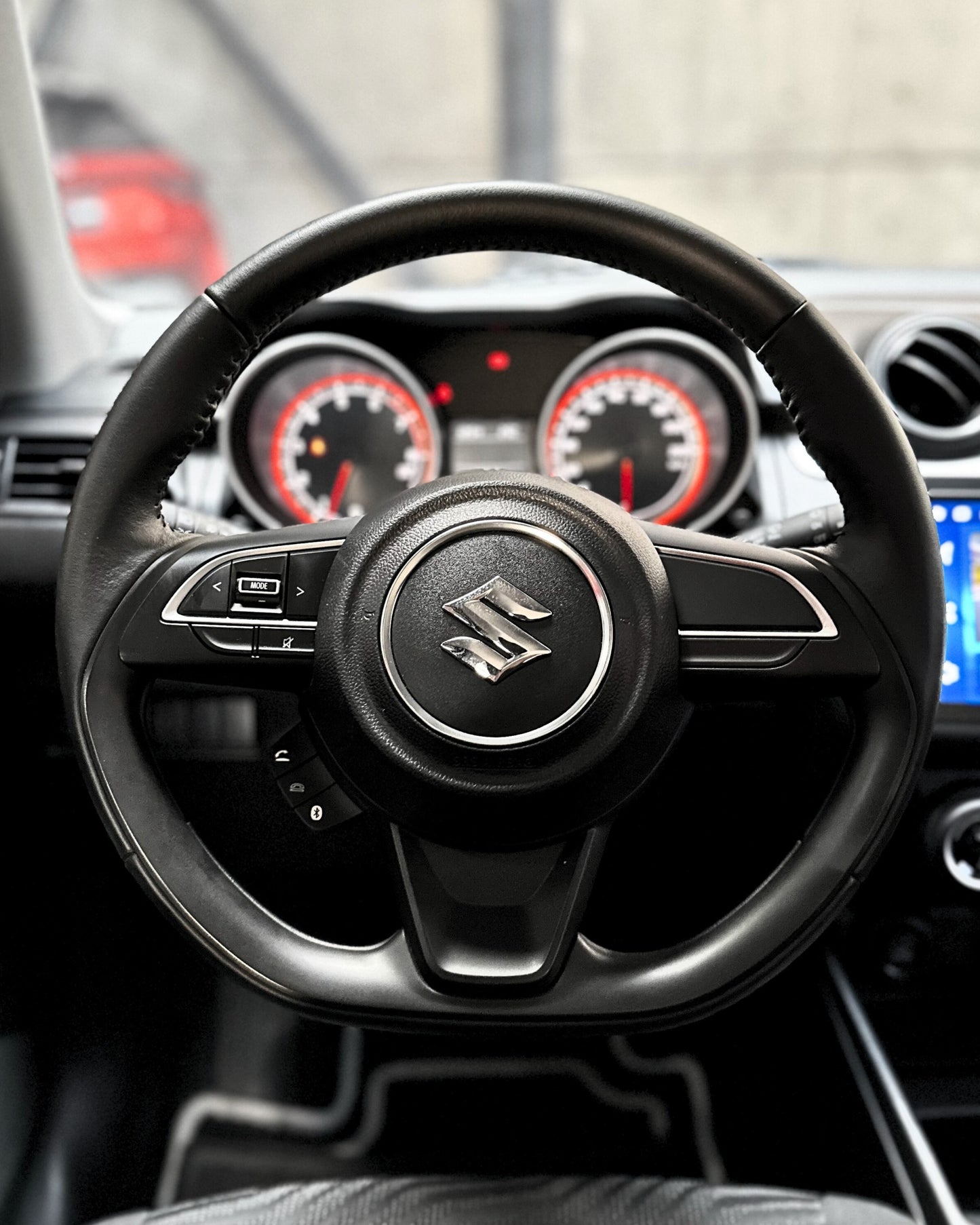 SUZUKI SWIFT GLX 2024