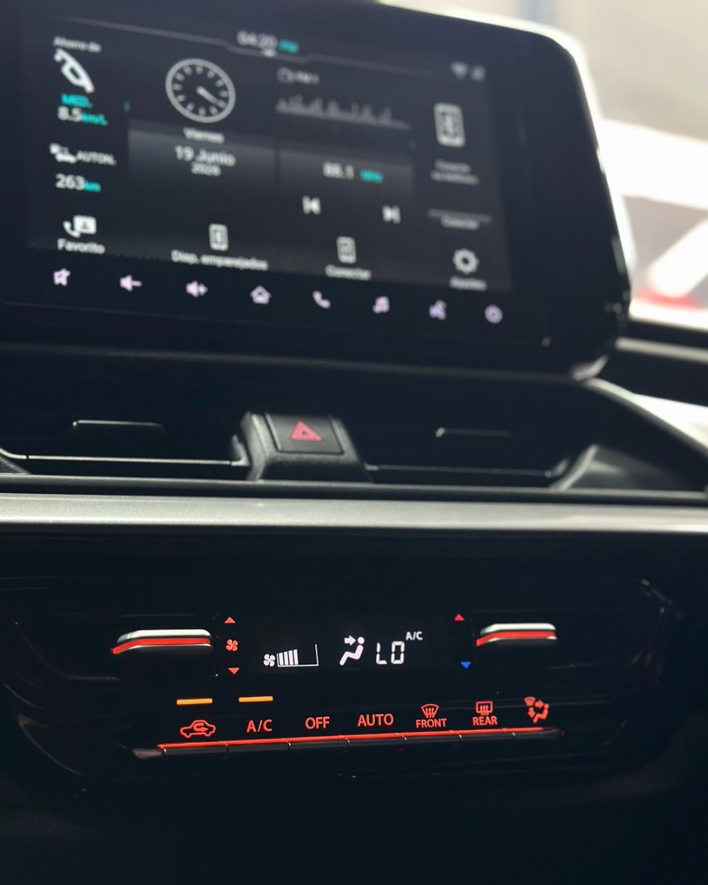 SUZUKI SWIFT GLX 2025