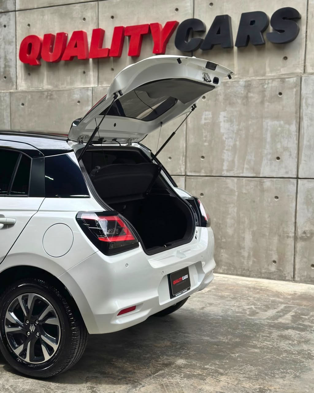 SUZUKI SWIFT GLX 2025