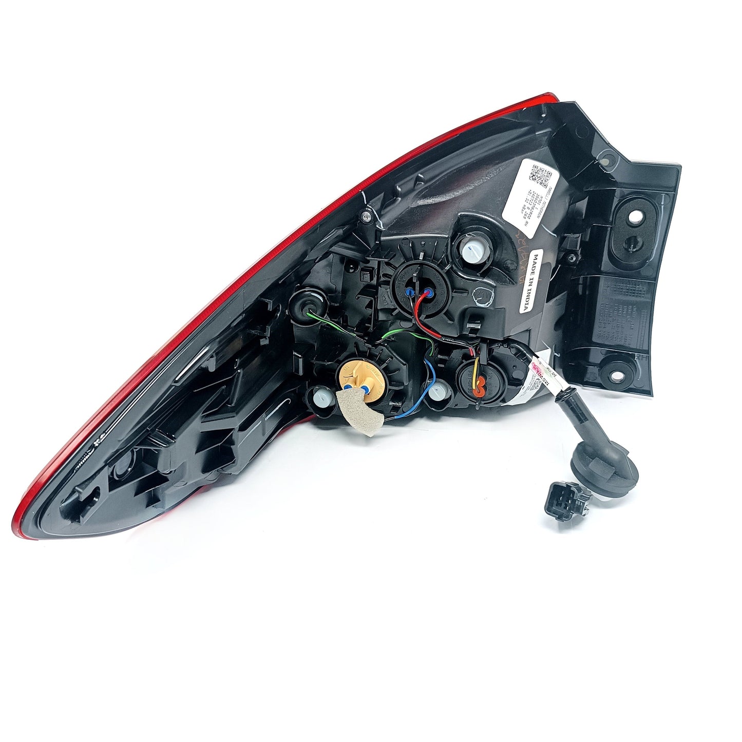 VISTA ALTERNATIVA POSTERIOR DE FARO TRASERO DERECHO SUZUKI CIAZ ORIGINAL 2018 2024