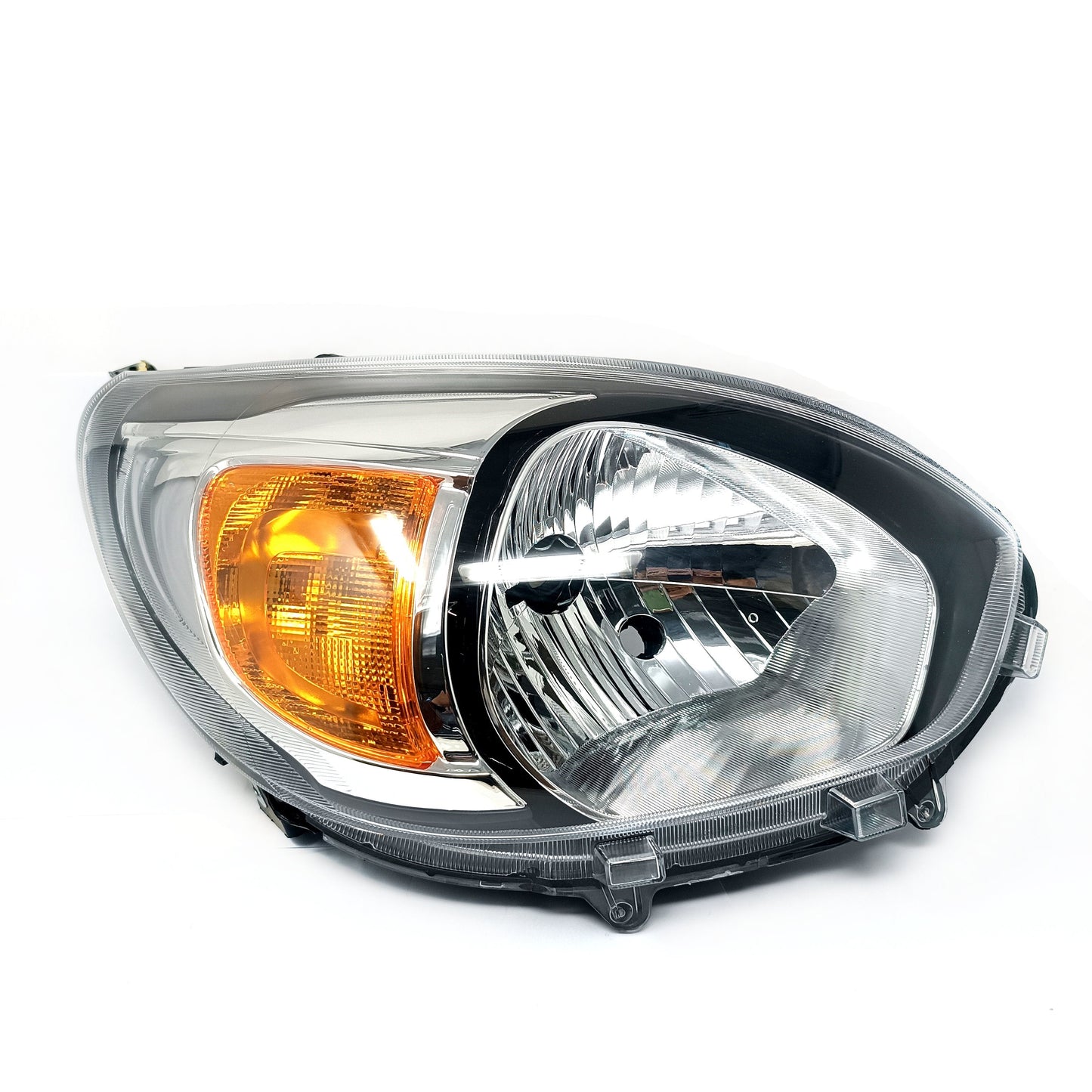 VISTA FRONTAL DE FARO DELANTERO DERECHO SUZUKI ALTO 2016 2024 OEM