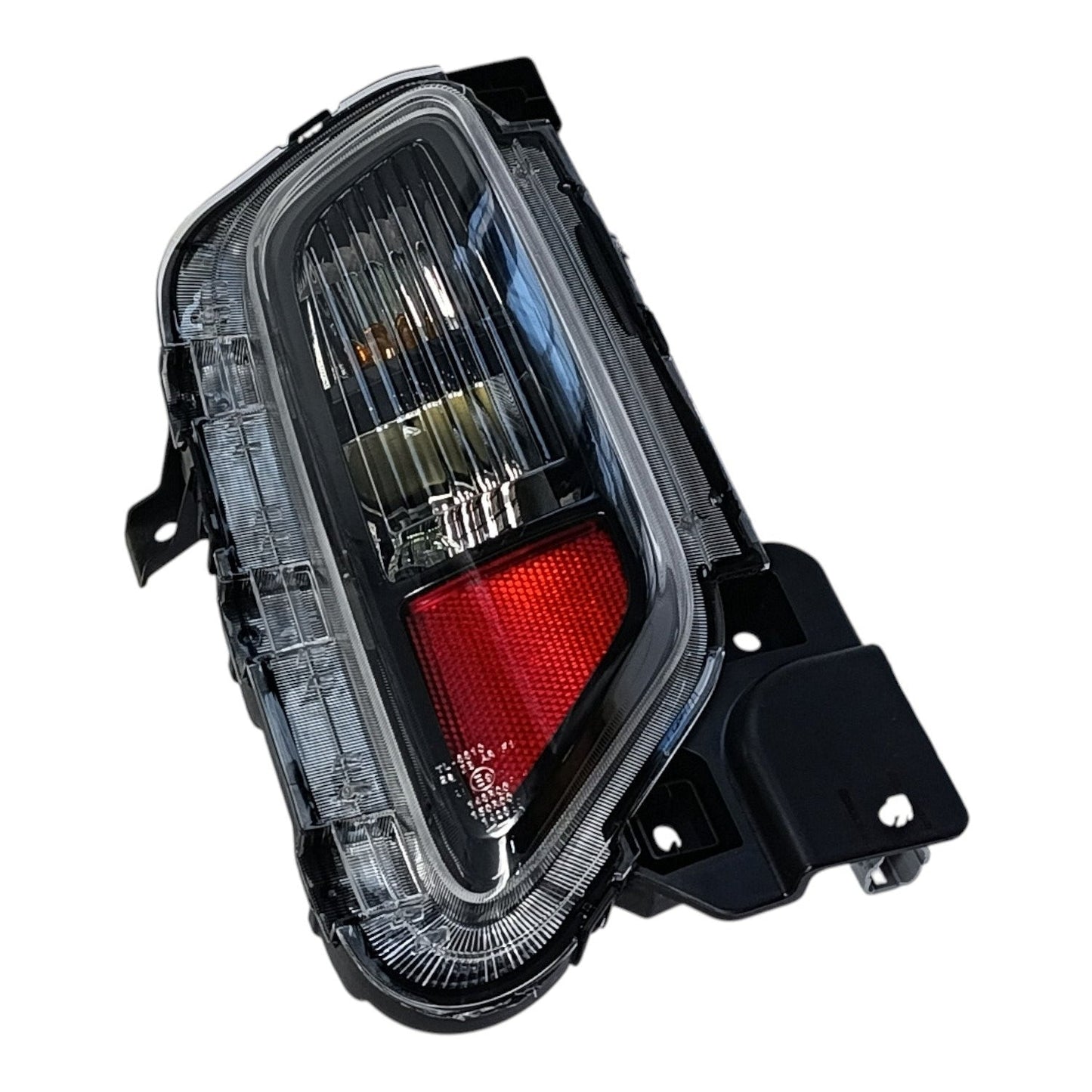 FRENTE DE STOP INFERIOR IZQUIERDO SUZUKI GRAND VITARA 2022 2025 OEM