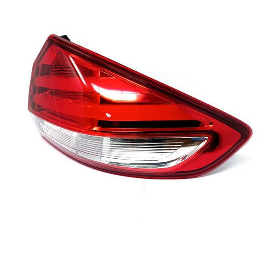 VISTA ALTERNATIVA FRONTAL DE FARO TRASERO LATERAL DERECHO DE SUZUKI CIAZ ORIGINAL 2018 2024
