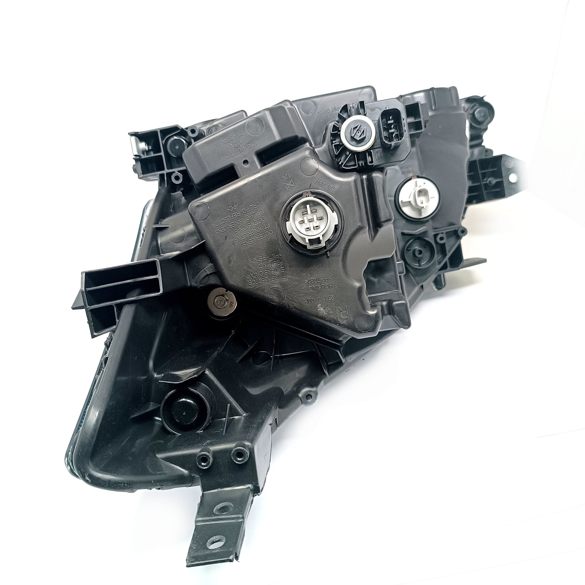 VISTA POSTERIOR DE FARO DELANTERO DERECHO SUZUKI CIAZ 2018 2024 OEM