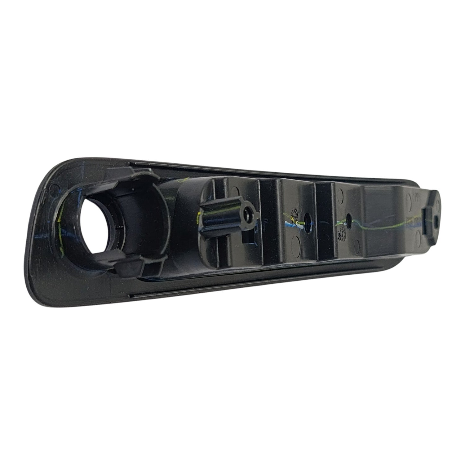 VISTA POSTERIOR TAPA REFLECTOR DE STOP TRASERO DERECHO SUZUKI CELERIO 2021-2026
