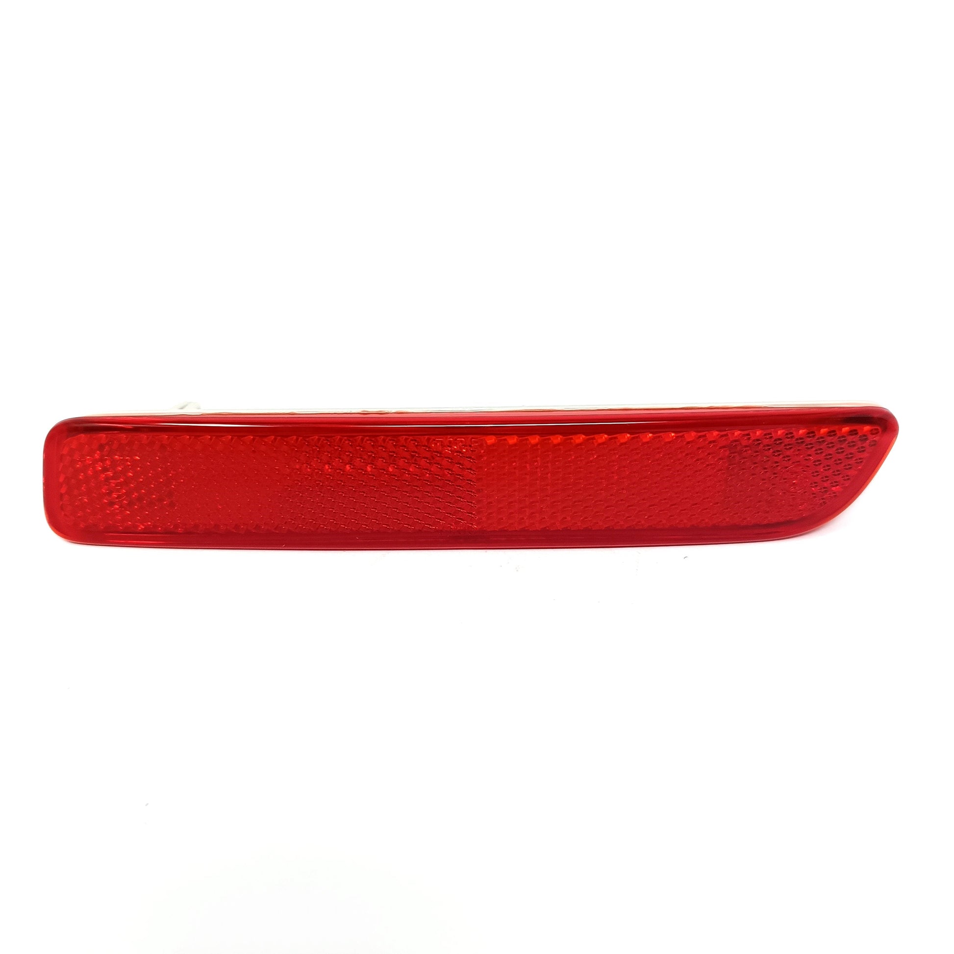 VISTA FRONTAL DE REFLECTOR TRASERO DERECHO SUZUKI 2014 2025 OEM